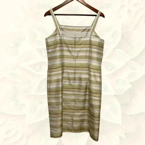 Casual Corner 100% Silk Sheath  Dress w Hidden Zipper - Picture 3 of 7